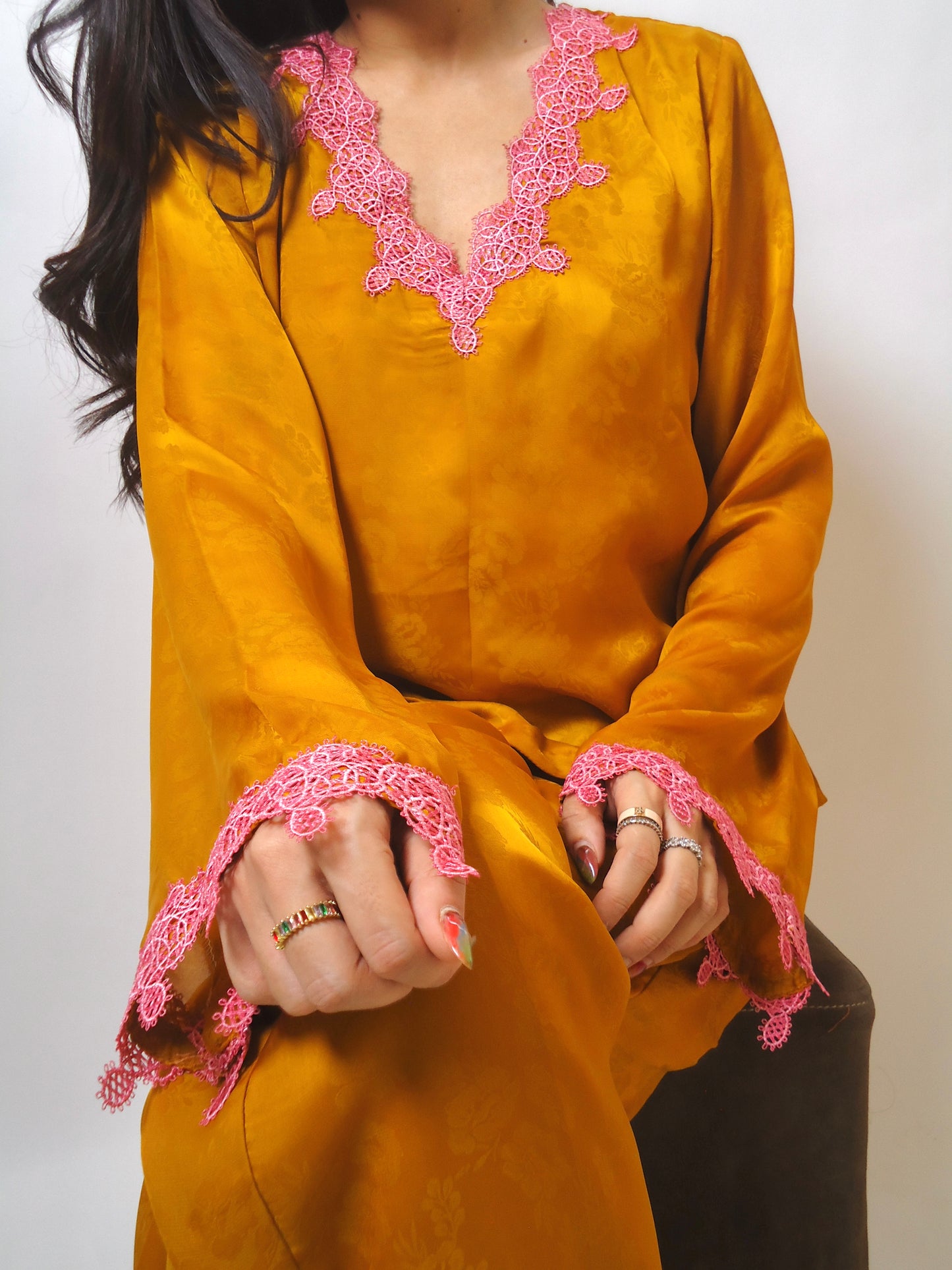 Radhika Set