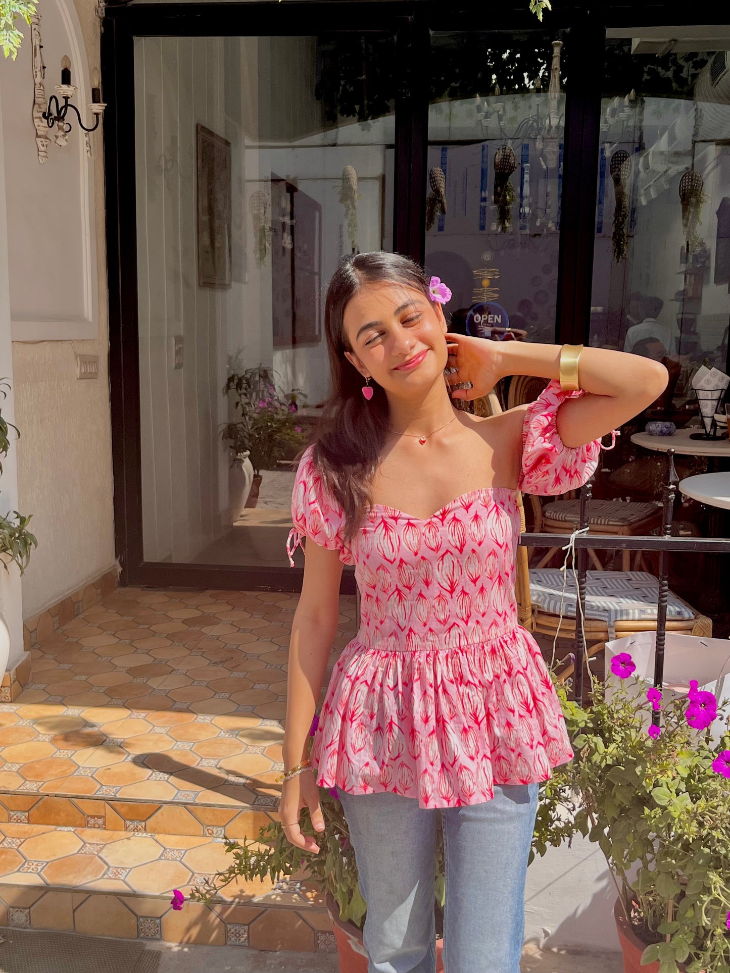 Tulip Puffed Sleeve Top